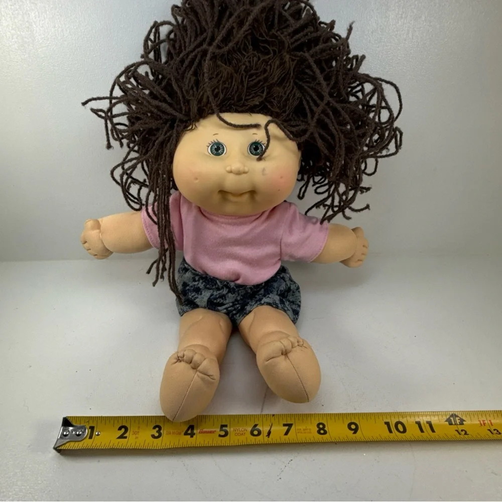 CABBAGE PATCH KID DOLL HASBRO girl  CRIMP N CURL BROWN‎ HAIR  Unique VTG.